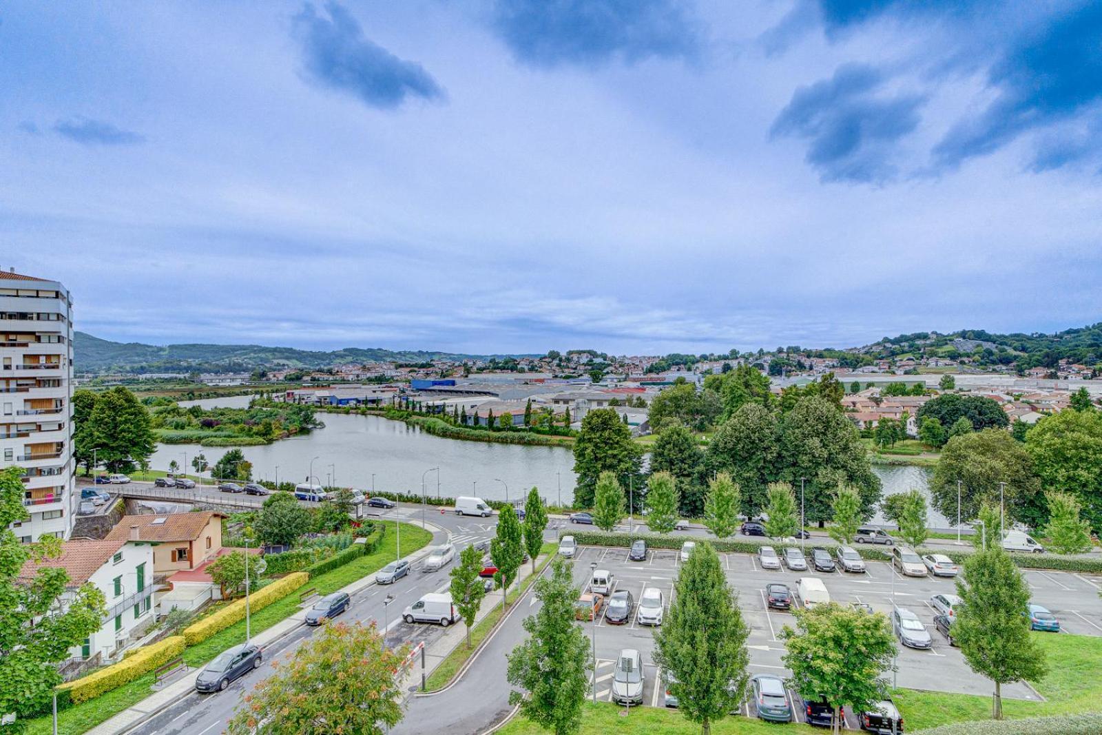 Luminoso Atico Con Terraza, Irun, Parking, 4Pax Διαμέρισμα Εξωτερικό φωτογραφία